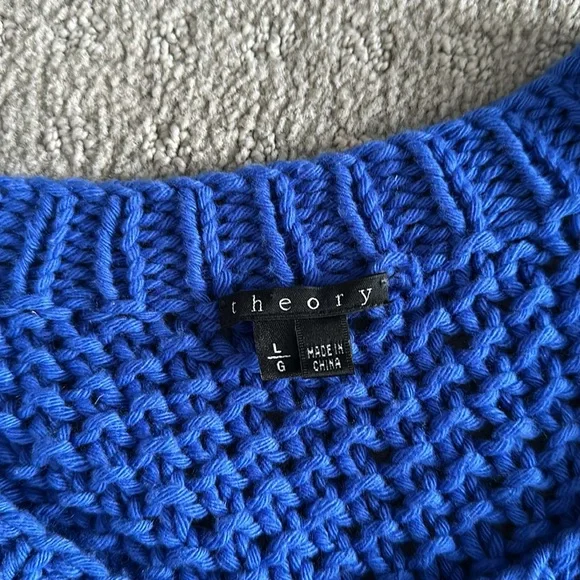 Theory Sweater - Size Large - Picture 3 of 6